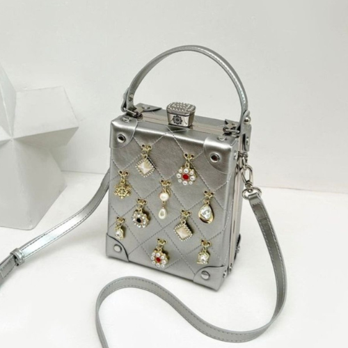 The Royal Pendant Box HandBag